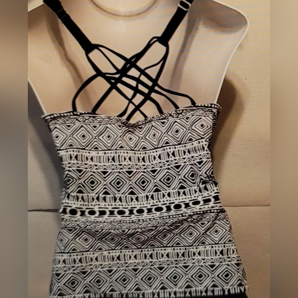 STRAPPY Back Built In Bra Boy Short Tankini swim Bathing Suit Size XL - Picture 3 of 8